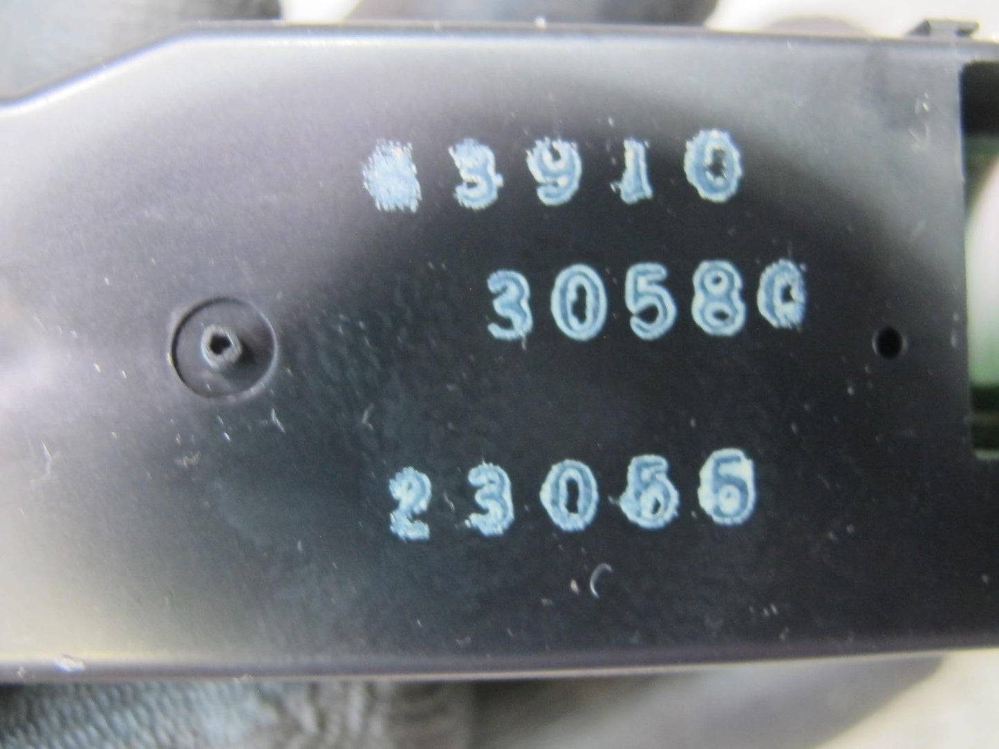 98-05 Lexus JZS160L GS400 GS430 GS300 Dash Digital Clock 83910-30580 OEM