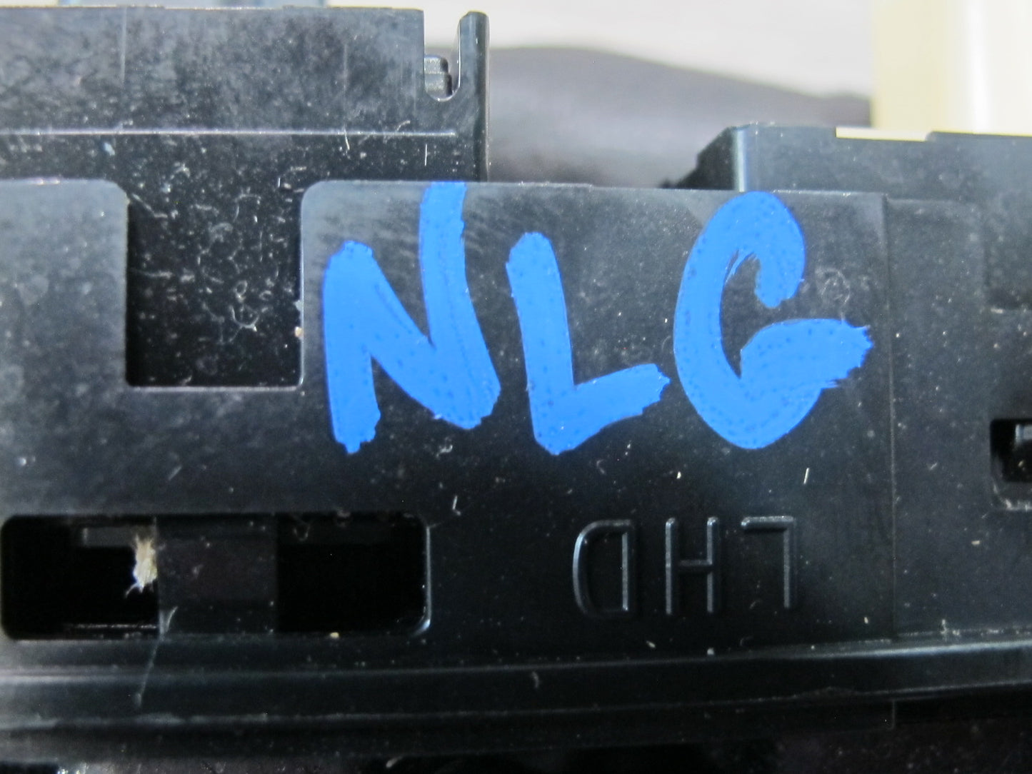 98-05 Lexus GS400 GS430 GS300 Snow ECT VSC Heated Seat Switch Panel Black OEM