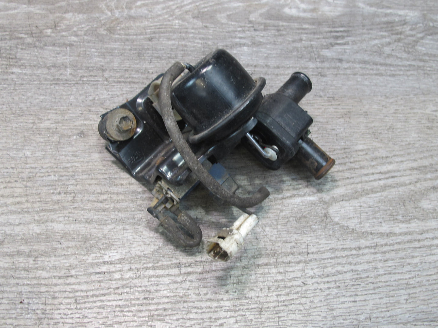 86-92 Toyota Supra MA70L Heater Water Coolant Bypass Valve Vacuum Switch OEM