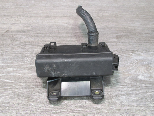 01-05 Lexus JZS160L GS430 GS300 Underhood Fuse Relay Box 3138XA2 OEM