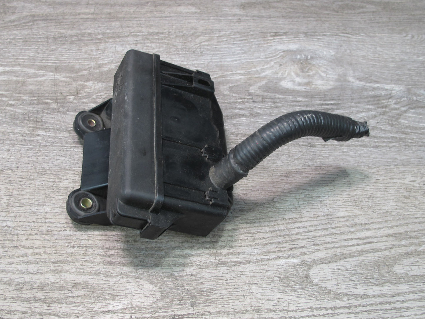 01-05 Lexus JZS160L GS430 GS300 Underhood Fuse Relay Box 3138XA2 OEM