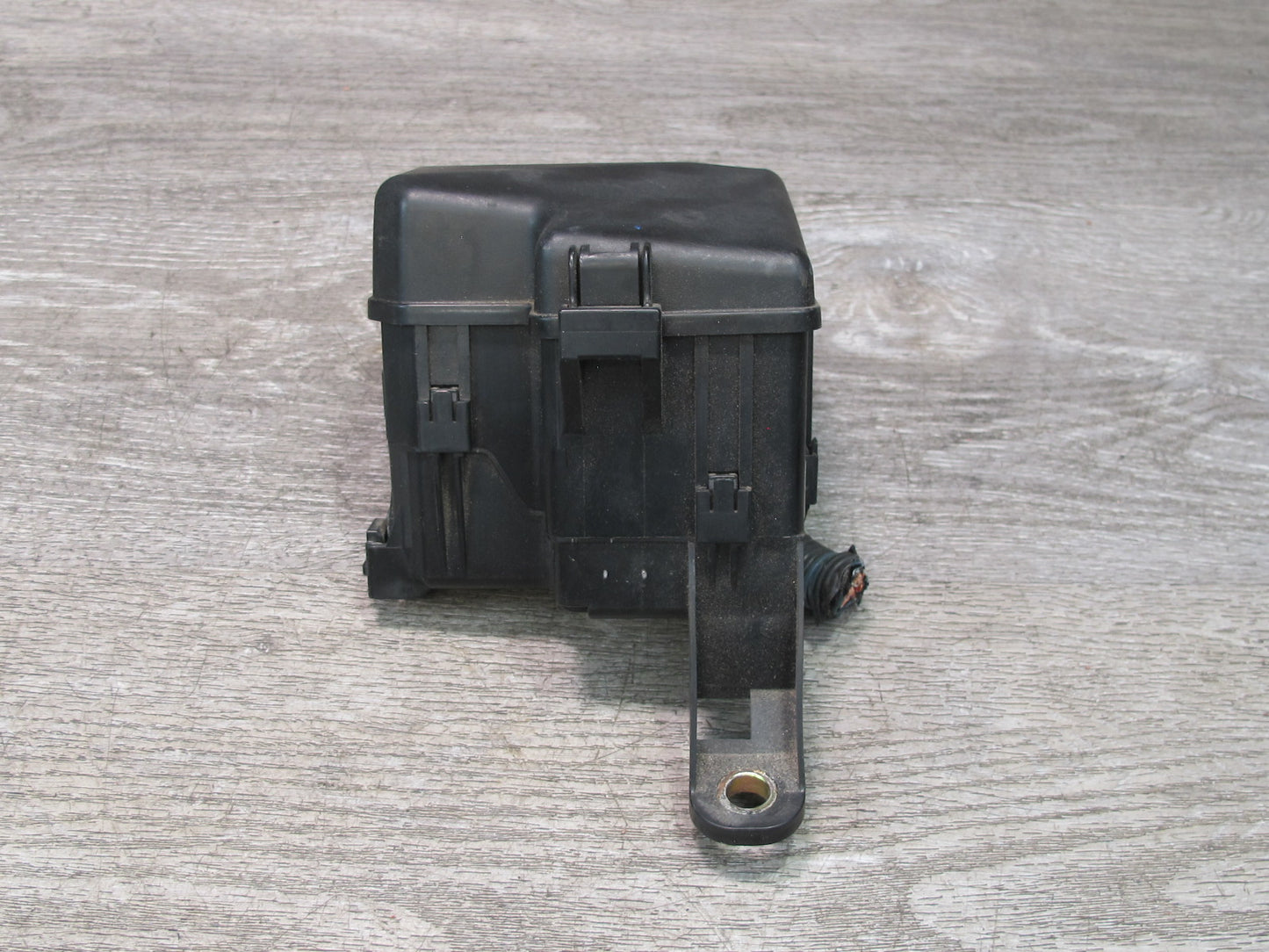 01-05 Lexus JZS160L GS430 GS300 Under Hood Fuse Relay Box OEM