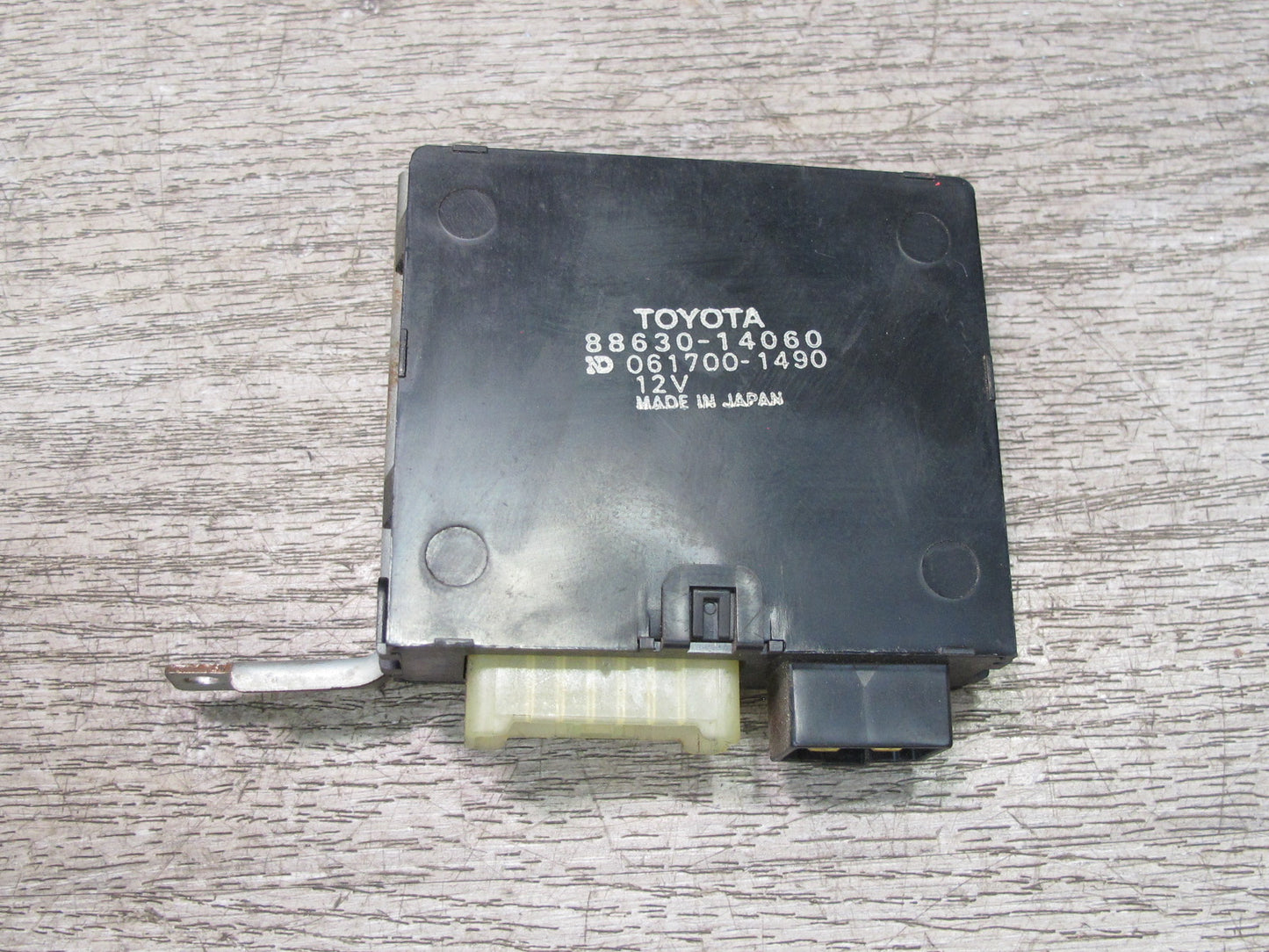 86-92 Toyota Supra MK3 Heater Radiator Relay Control Module 88630-14060 OEM