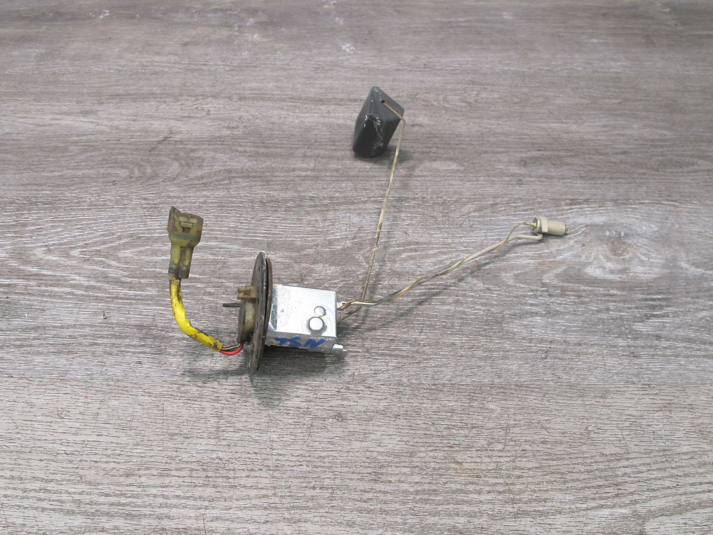 86-92 Toyota Supra MK3 7MGE NON Turbo Fuel Tank Level Sensor Sending Unit OEM
