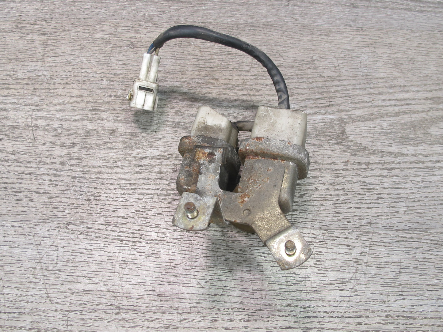 86-92 Toyota Supra MA70L Set of 2 A/C Fan Relay Module w Bracket OEM