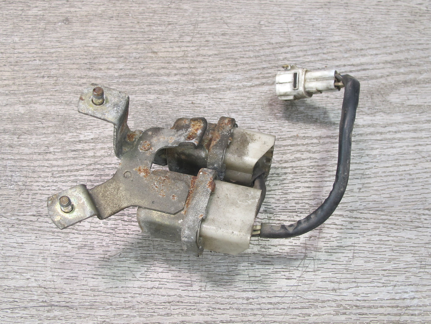 86-92 Toyota Supra MA70L Set of 2 A/C Fan Relay Module w Bracket OEM