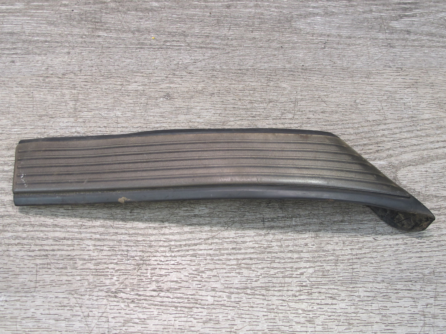 86-88 Toyota Supra MA70L Rear Right Quarter Molding Trim Strip OEM