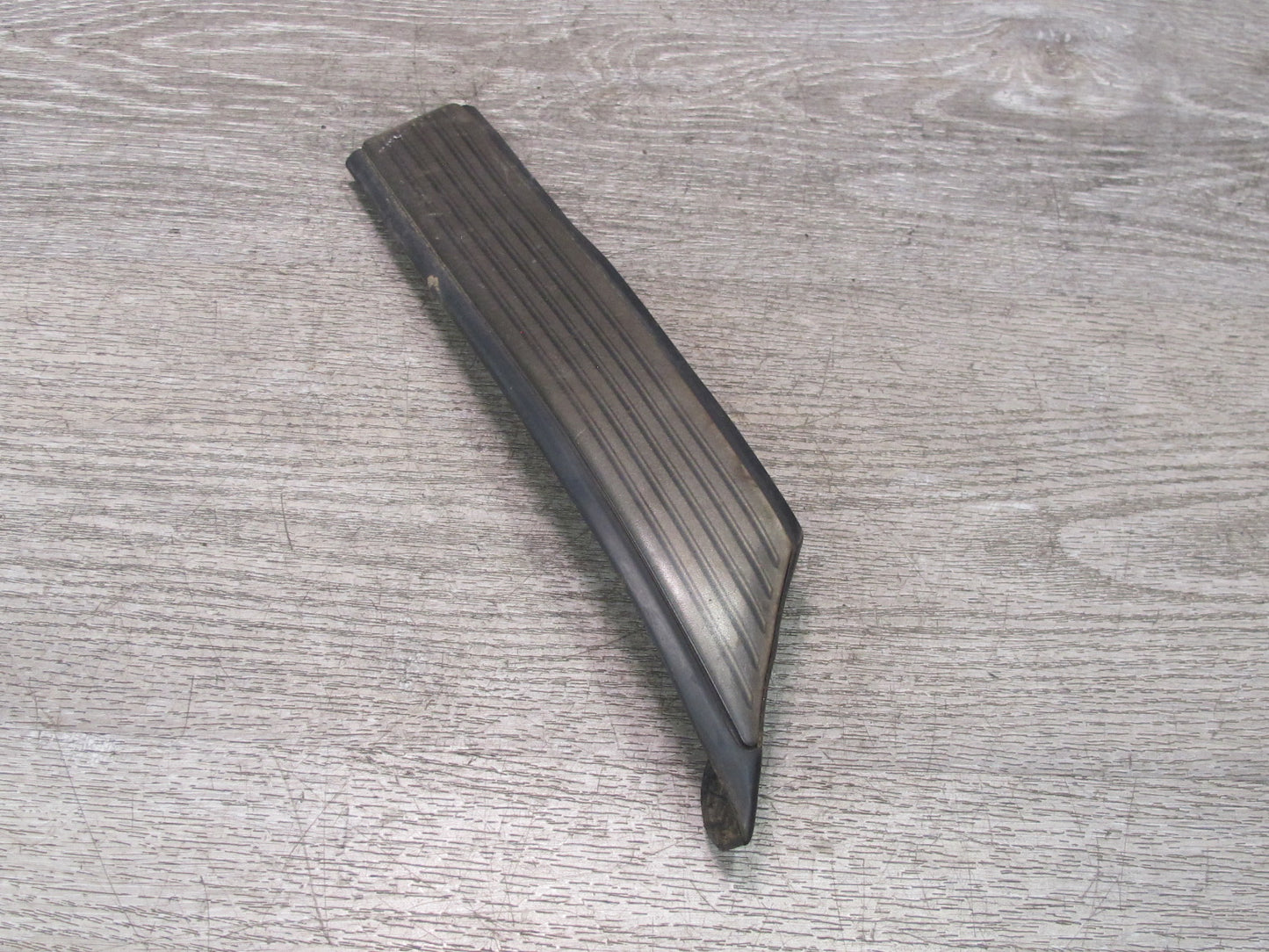 86-88 Toyota Supra MA70L Rear Right Quarter Molding Trim Strip OEM