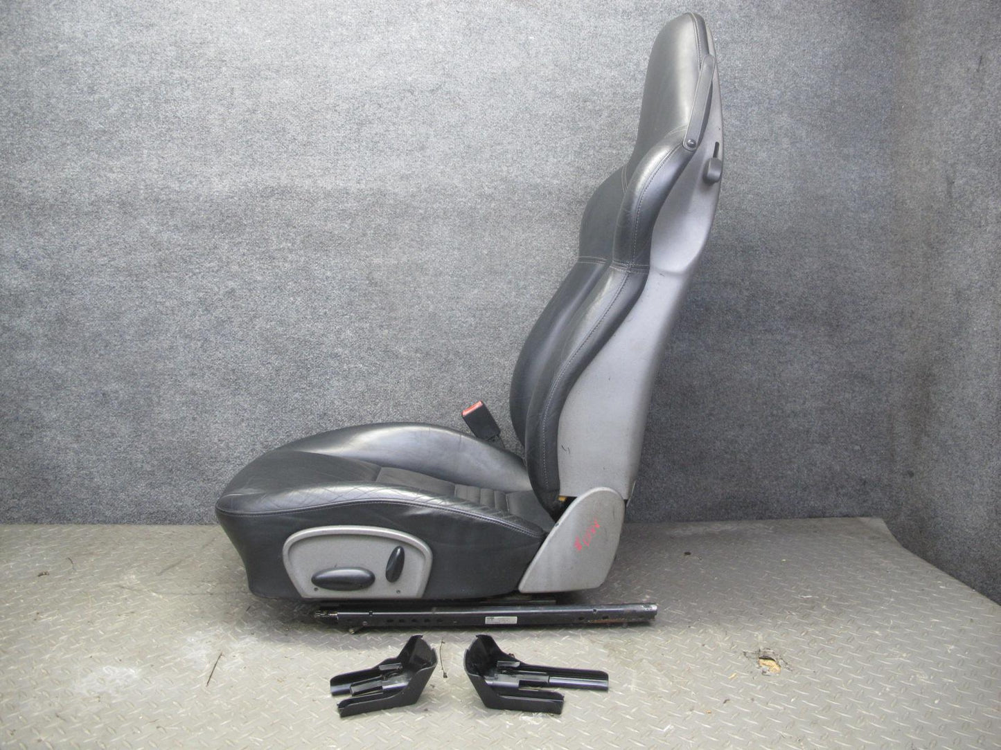 2001-2004 Porsche Boxster 986 Front Left & Right Side Leather Sport Seat Set