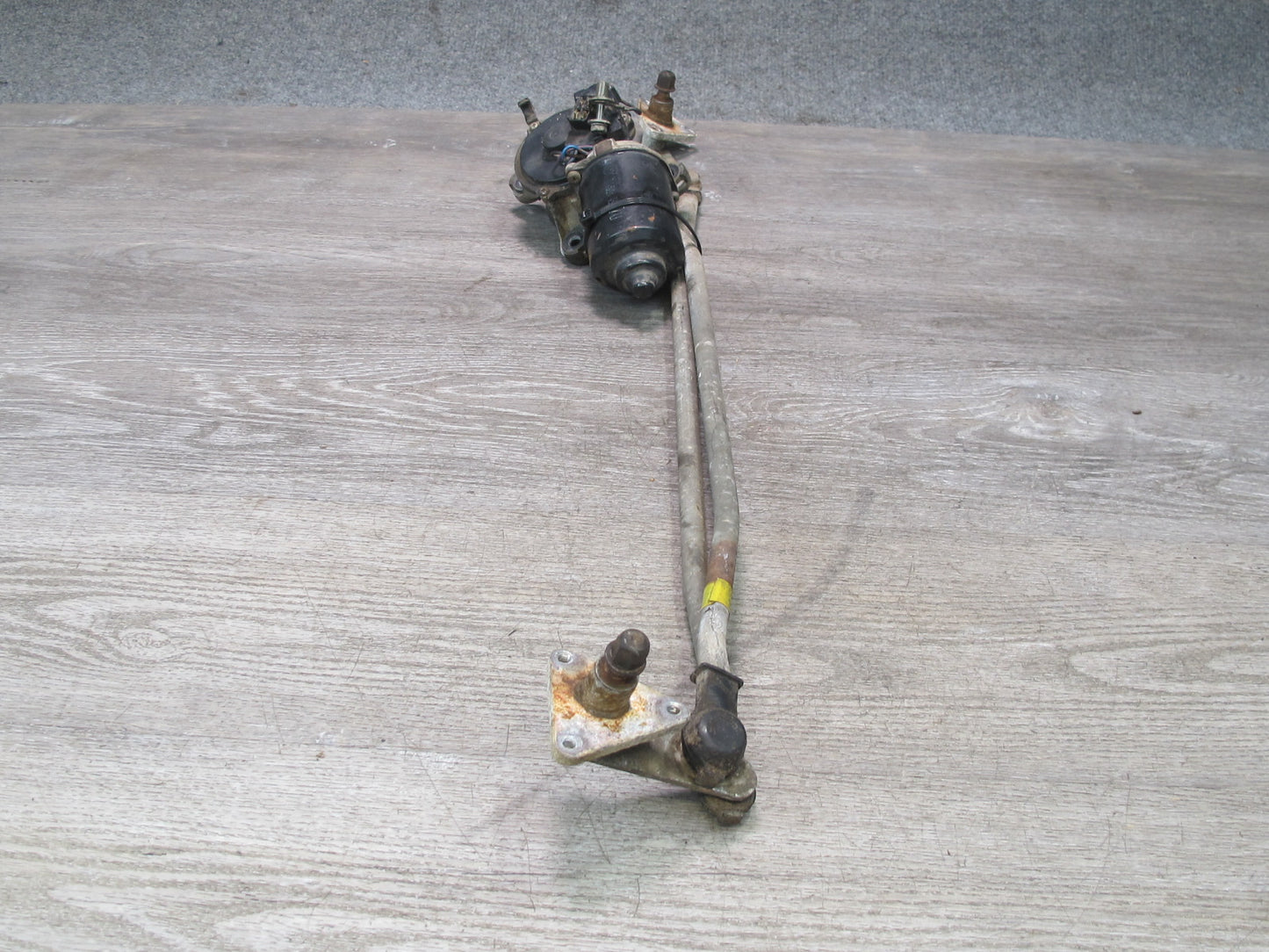 86-92 Toyota Supra MA70L Front Wiper Transmission Linkage w Motor OEM