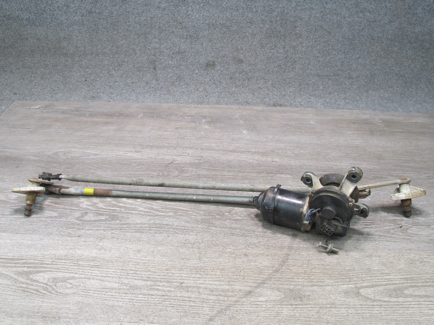 86-92 Toyota Supra MA70L Front Wiper Transmission Linkage w Motor OEM