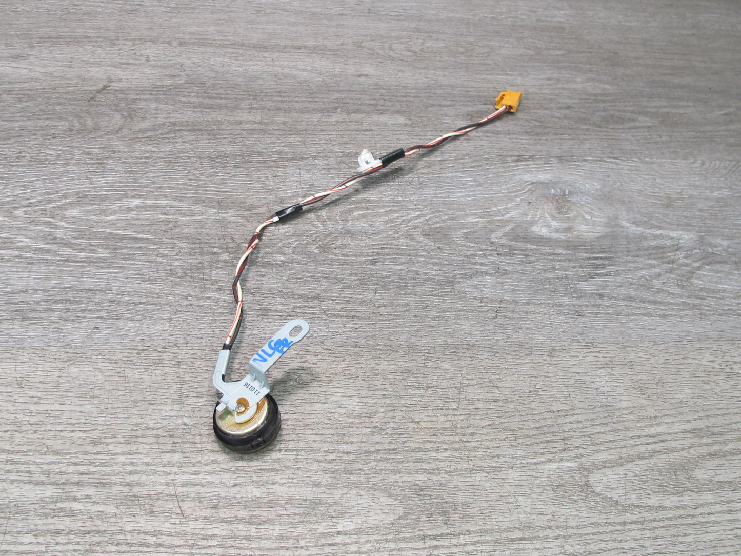 98-05 Lexus GS400 GS430 GS300 Front Left & Right Door Tweeter Speaker Set OEM