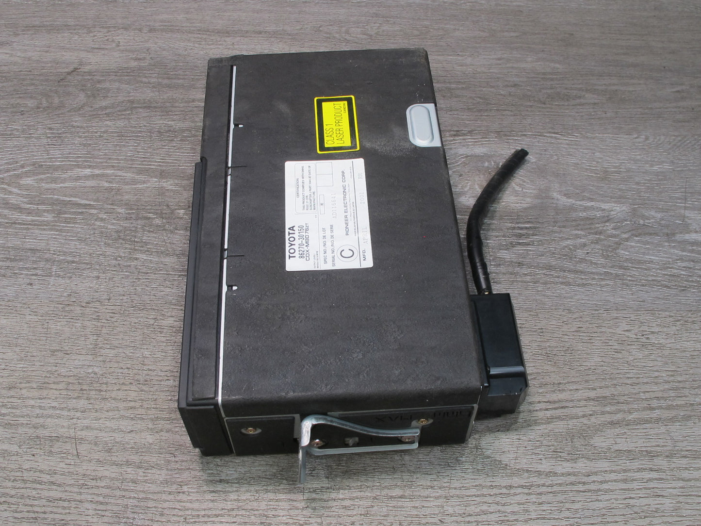 98-02 Lexus JZS160L GS400 GS430 GS300 CD Changer w Magazine 86270-30150 OEM