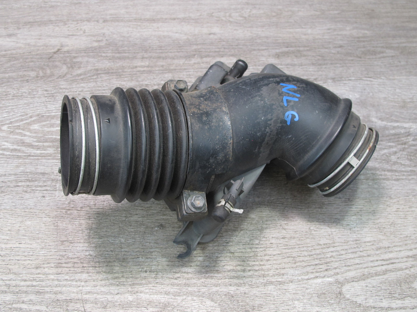 01-05 Lexus JZS160L GS300 Air Intake Resonator Tube 17860-46142 OEM