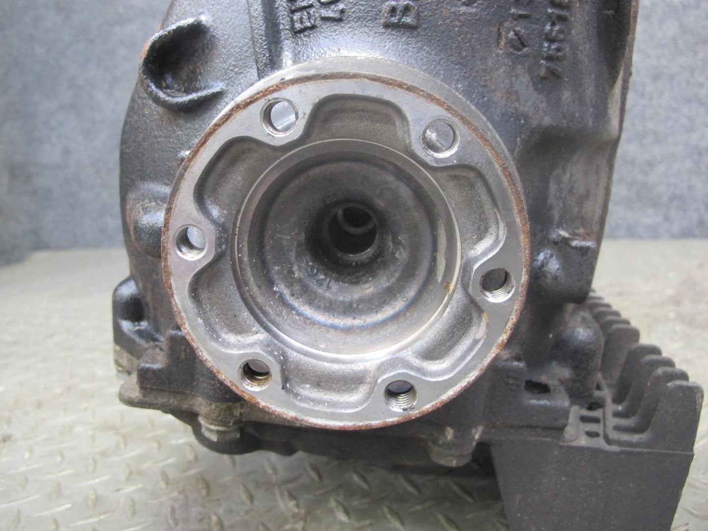 07-08 BMW E86 E85 Z4 N52 3.0si A/T Rear Differential Carrier 3.64 Ratio 68K OEM