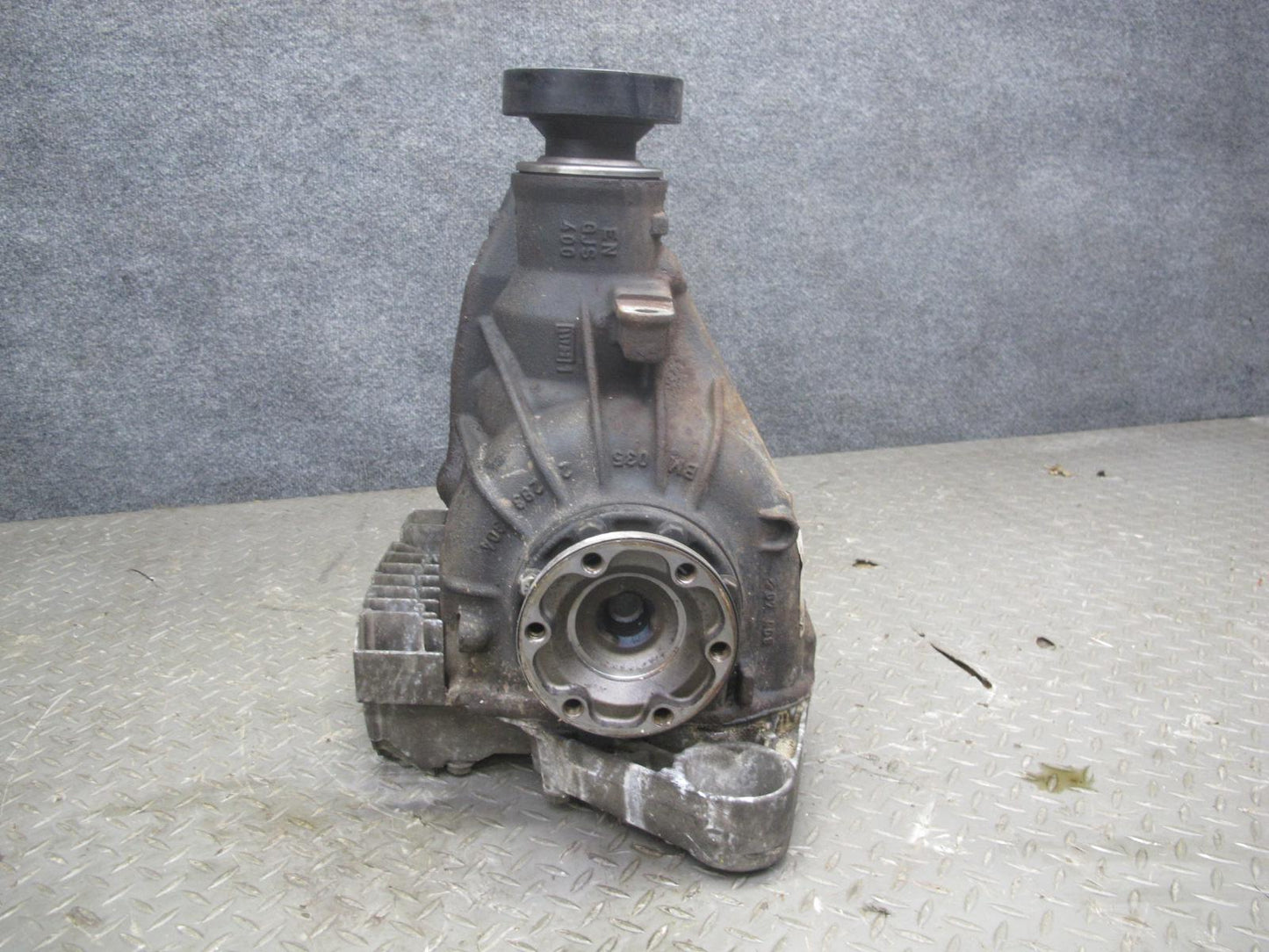 2008-2013 BMW E90 E92 E93 M3 MT Rear Differential Carrier LSD 3.85 Ratio 2283005