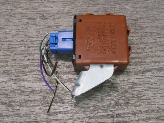 98-02 Lexus JZS160L GS300 GS430 Power Steering Control Module 89650-30570 OEM