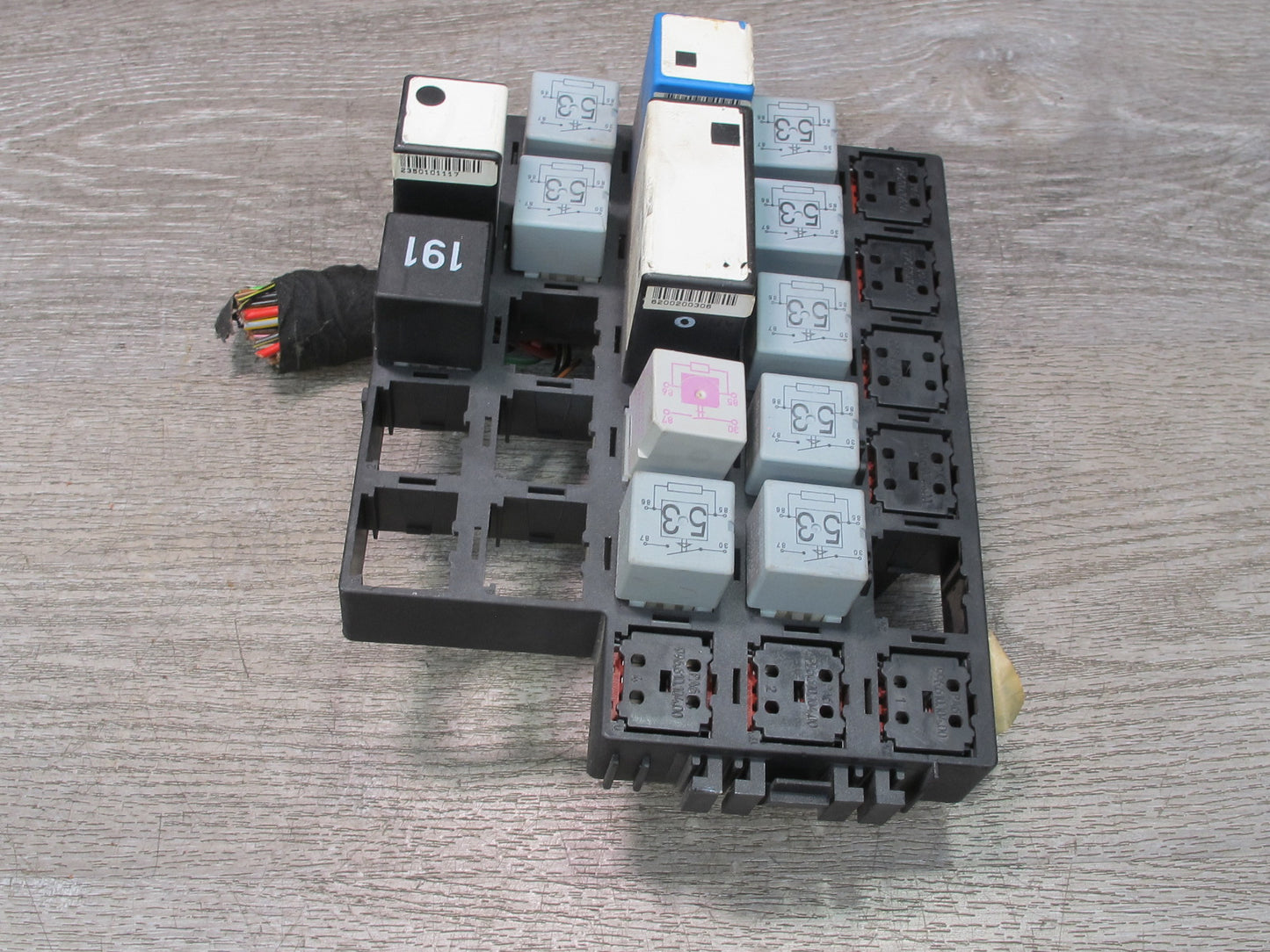 2000-2004 Porsche Boxster 986 Junction Fuse Relay Box Module Unit