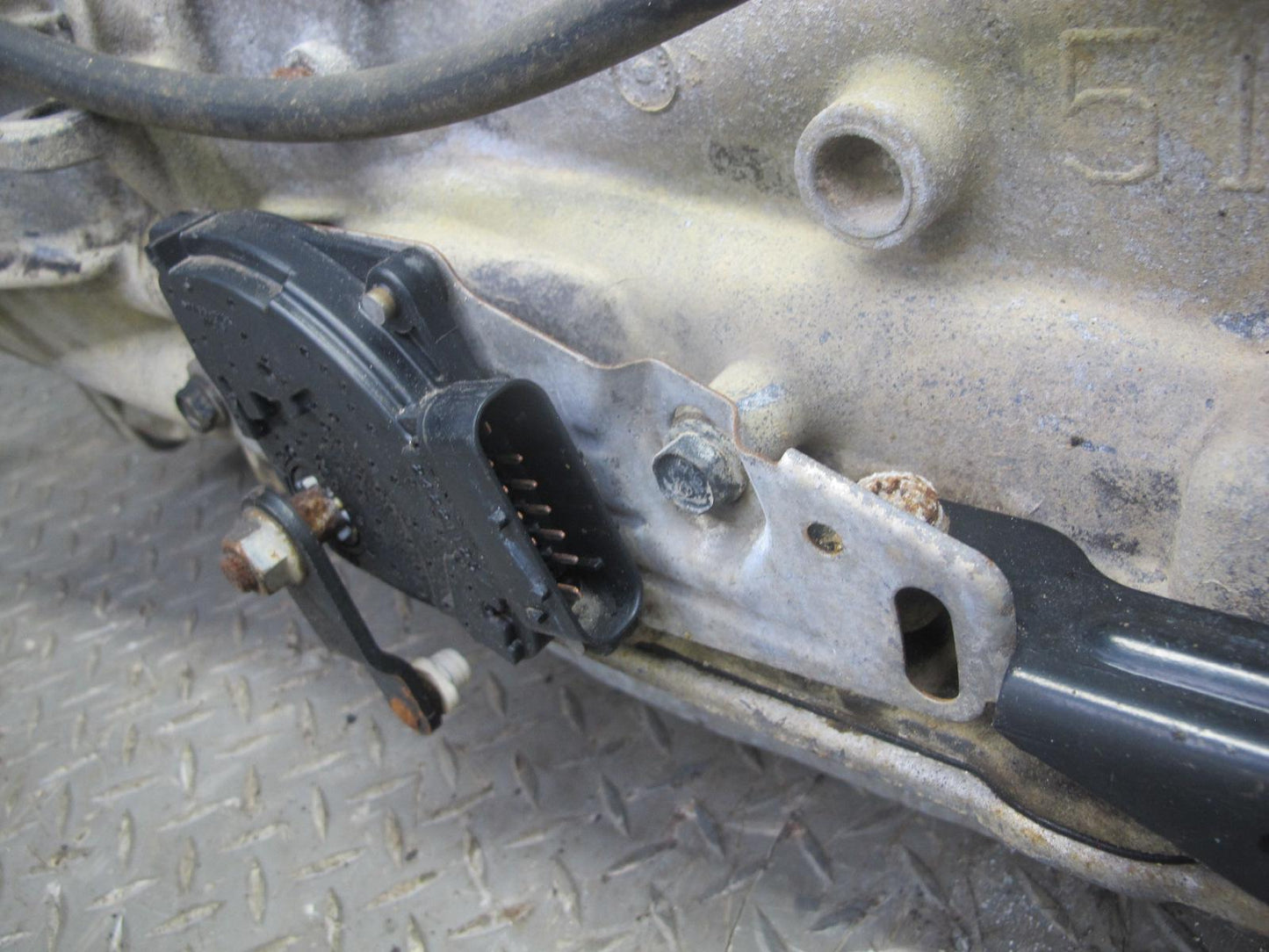 2005-2007 Hummer H2 AWD 4L65E A/T 4-SPEED Automatic Transmission