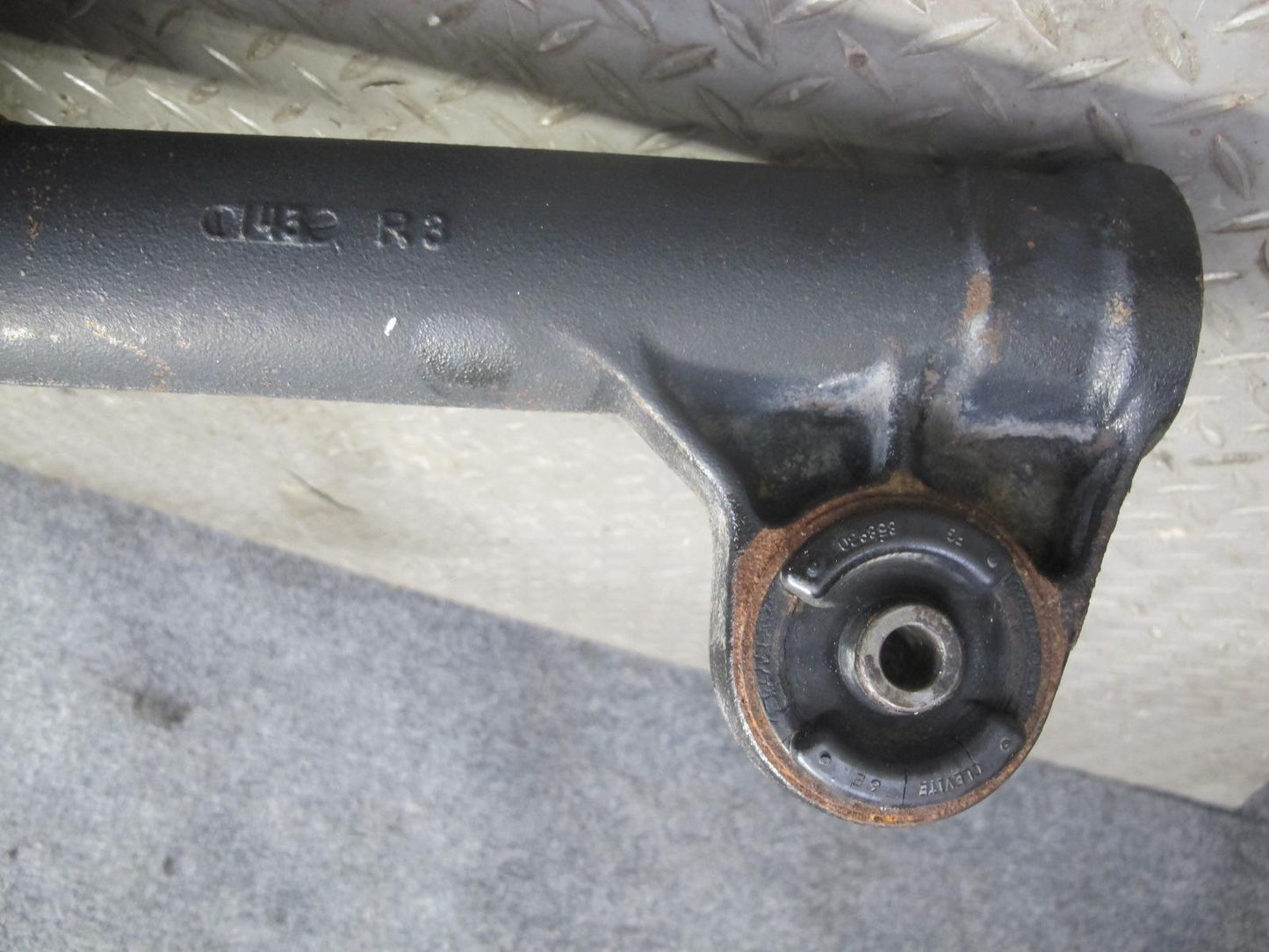 2003-2007 Hummer H2 4WD 4x4 Front Differential Carrier 4.10 Ratio