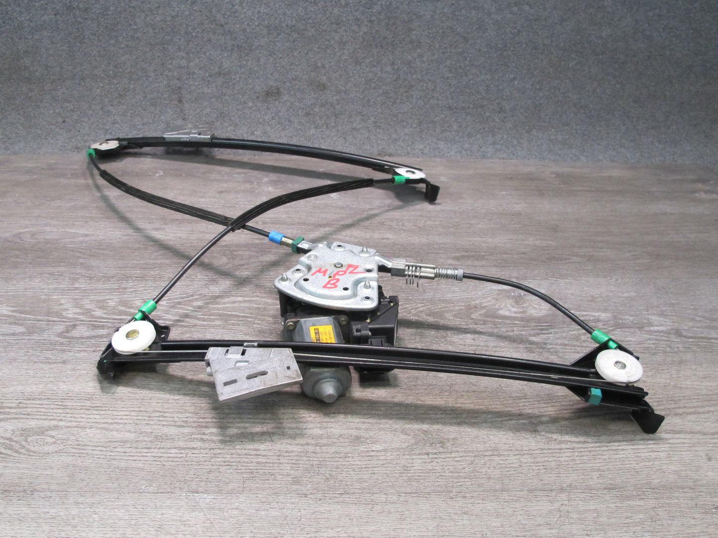 1997-2004 Porsche Boxster 986 Left Driver Side Door Window Regulator W/ Motor