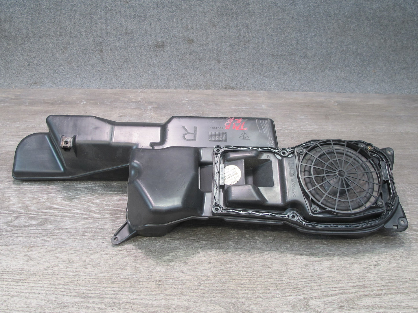 2001-2002 Porsche Boxster 986 Front Left & Right Door Woofer Speaker Haes Set