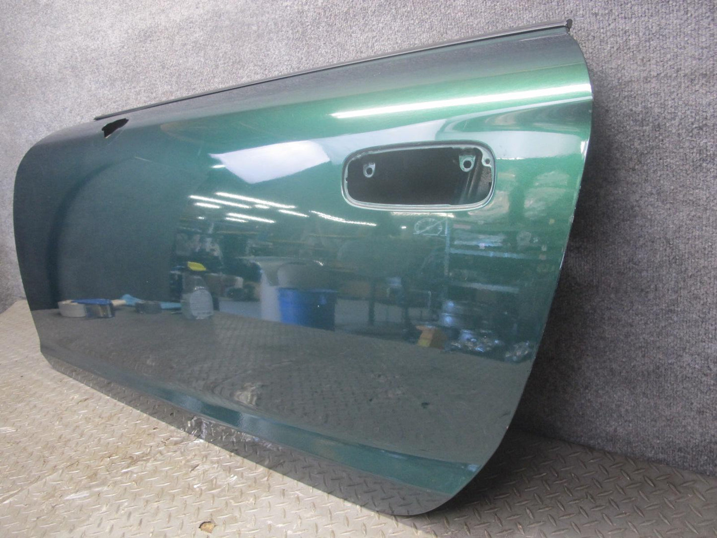 00-05 Toyota MR2 Spyder ZZW30L Left Door Shell Panel Green OEM