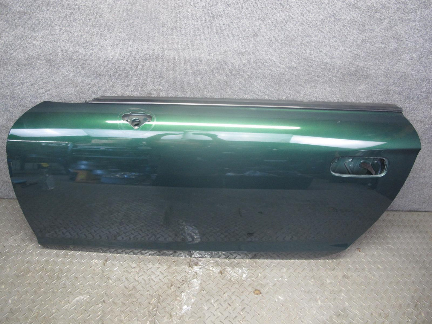 00-05 Toyota MR2 Spyder ZZW30L Left Door Shell Panel Green OEM