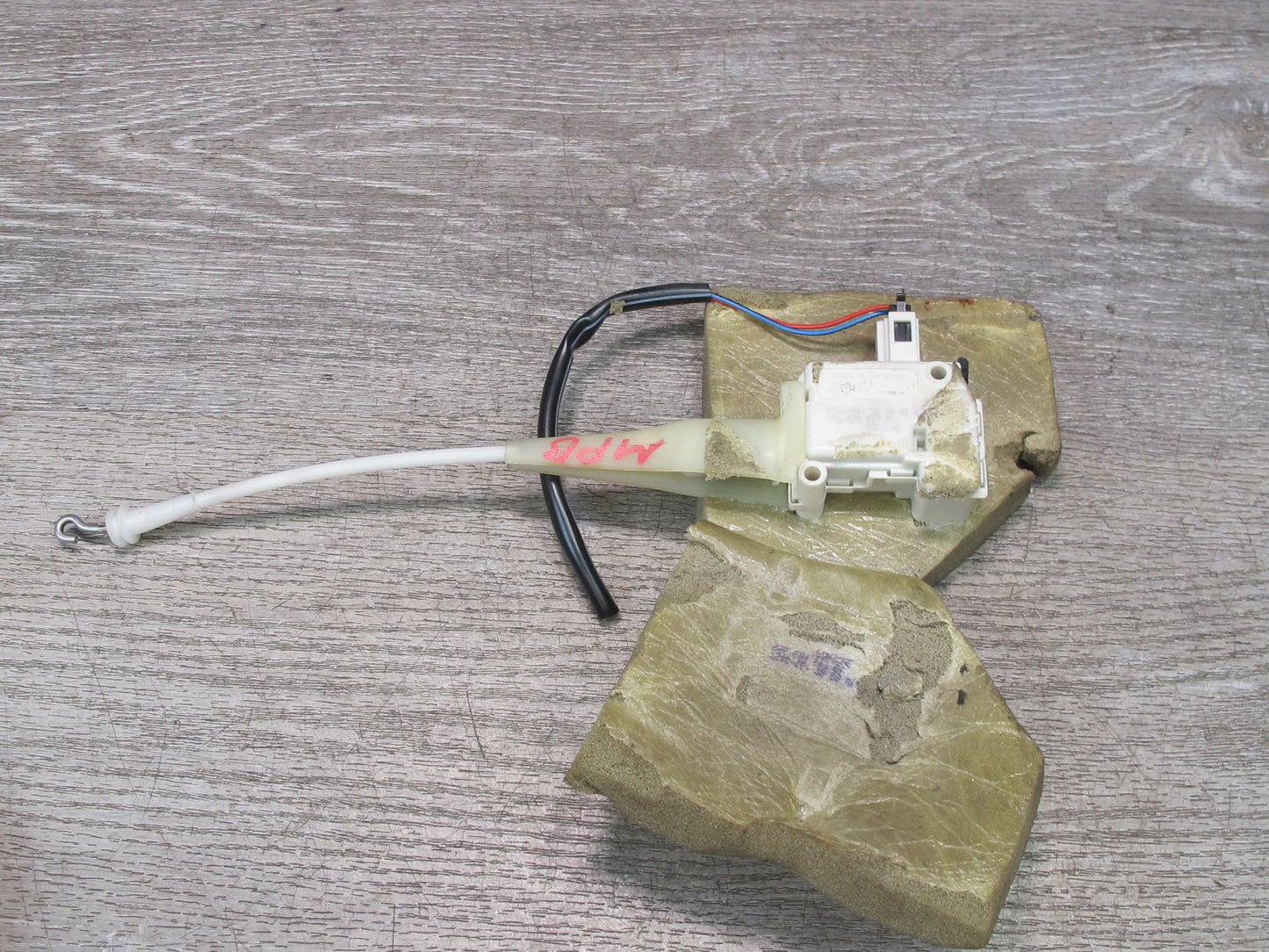 1997-2004 Porsche Boxster 986 Hood Trunk Lock Latch Release Actuator