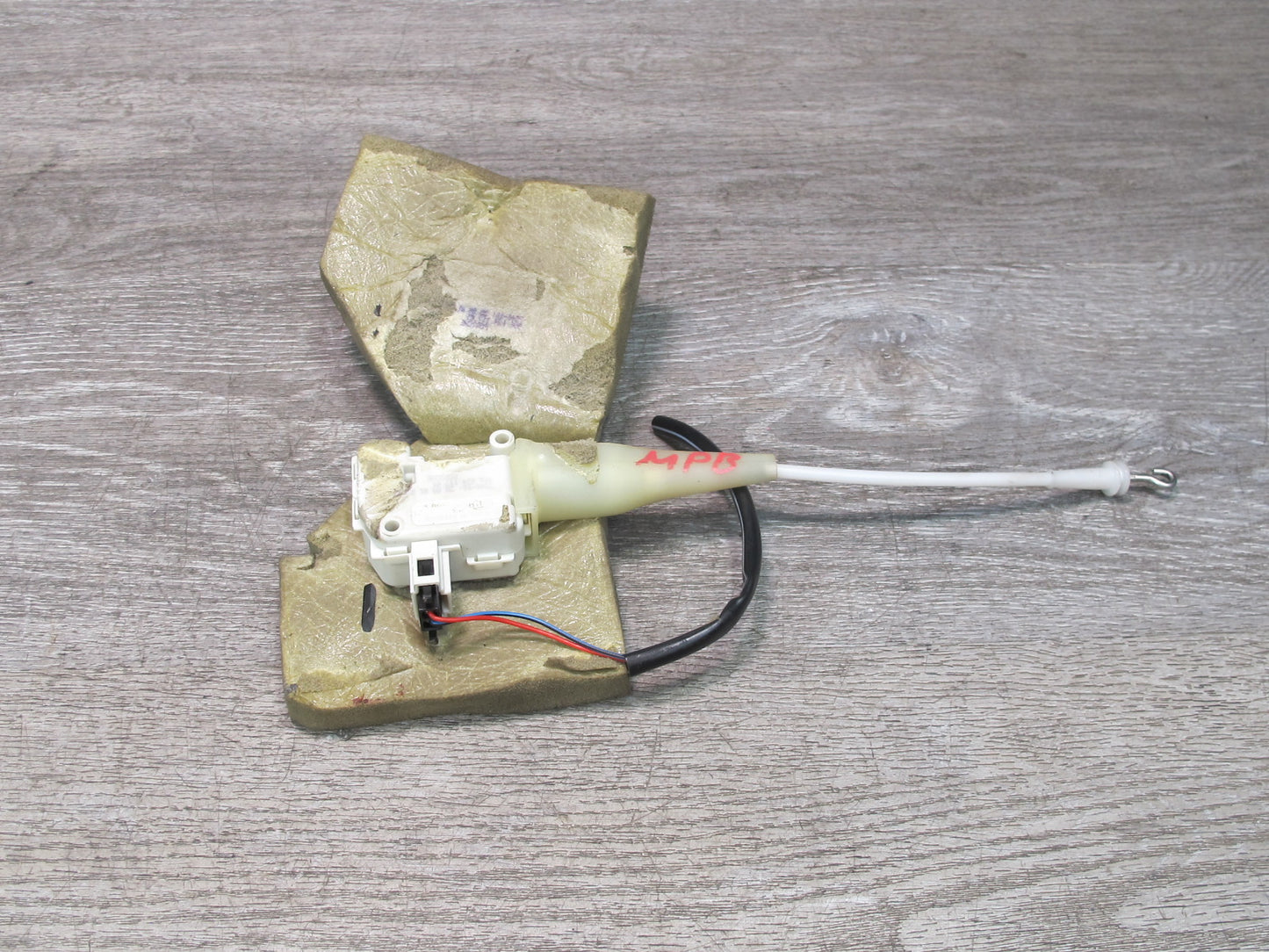 1997-2004 Porsche Boxster 986 Hood Trunk Lock Latch Release Actuator