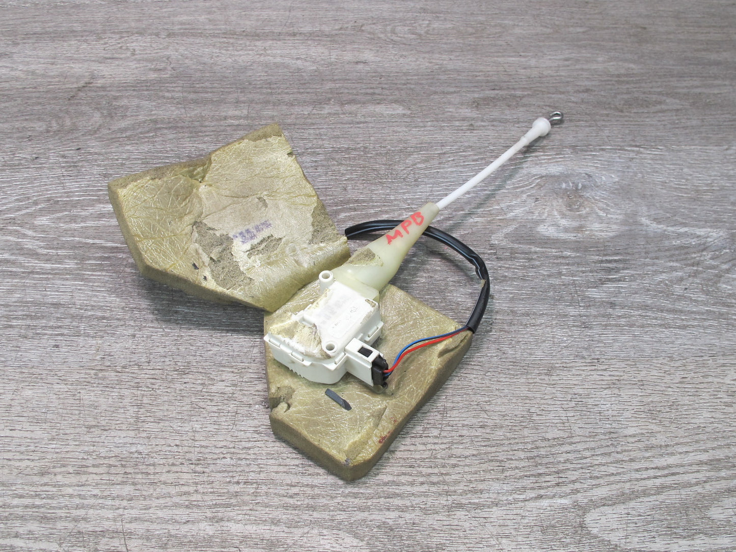 1997-2004 Porsche Boxster 986 Hood Trunk Lock Latch Release Actuator
