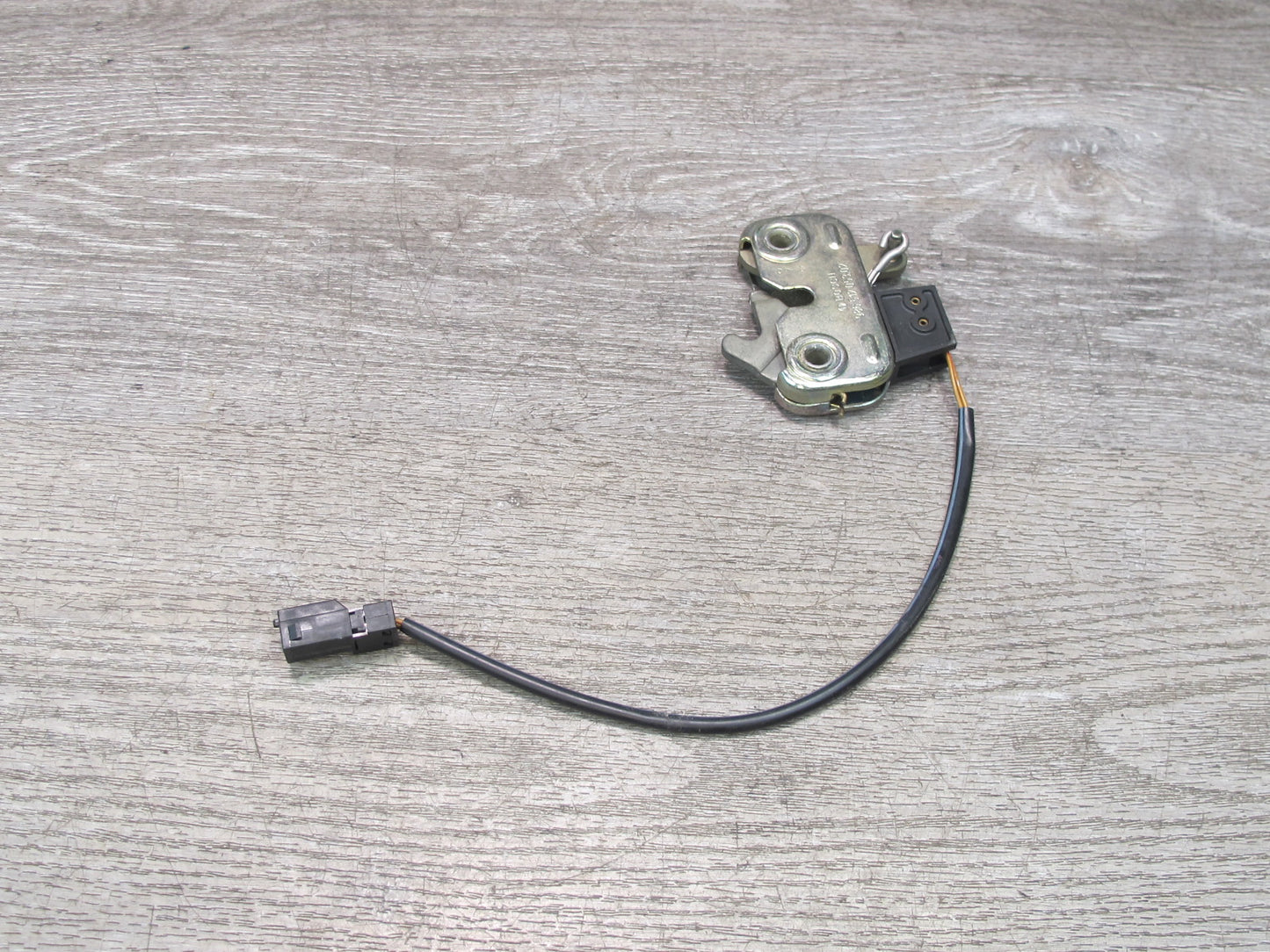 1997-2004 Porsche Boxster 986 Rear Trunk Lid Lock Latch 98651205302
