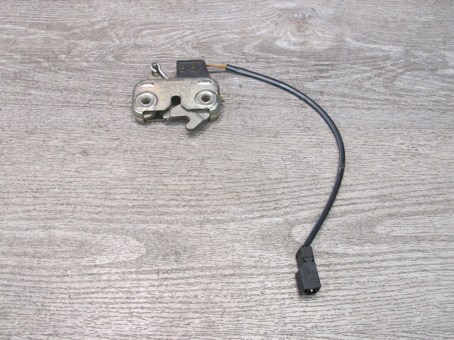 1997-2004 Porsche Boxster 986 Rear Trunk Lid Lock Latch 98651205302