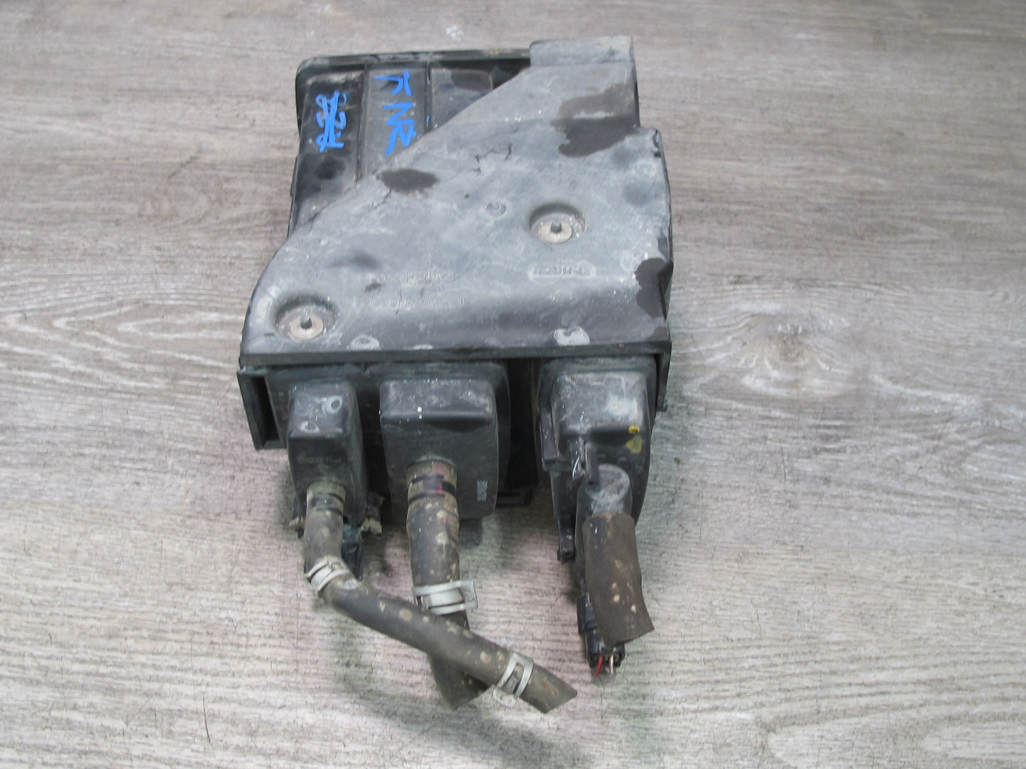 03-09 Nissan 350Z Z33 Fuel Evap Vapor Charcoal Canister OEM