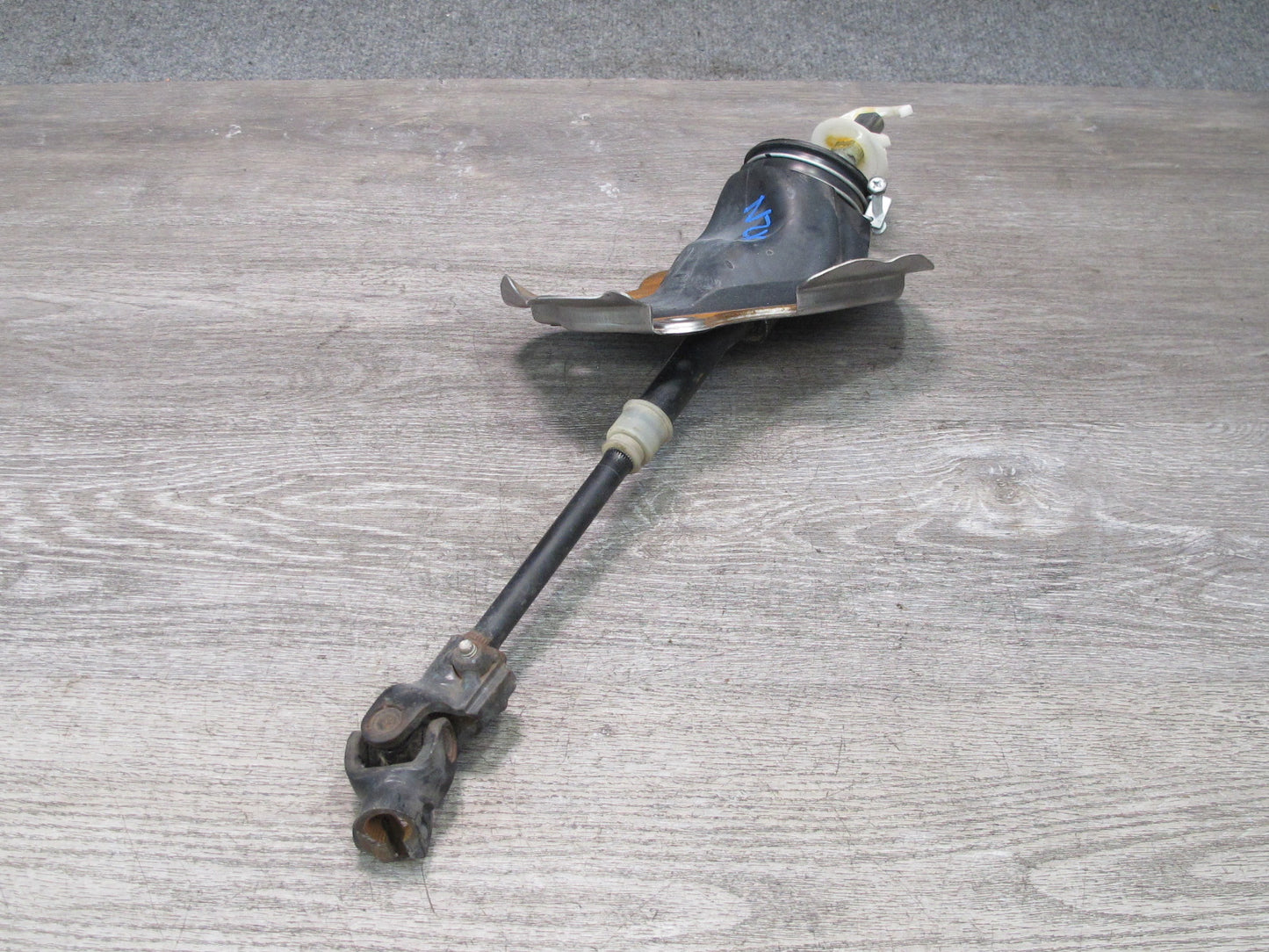 07-09 Nissan 350Z Z33 Lower Steering Column U Joint Shaft w Boot Cover OEM