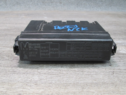 07-09 Nissan Z33 350Z Convertible GT A/T Under Hood Fuse Relay Box OEM