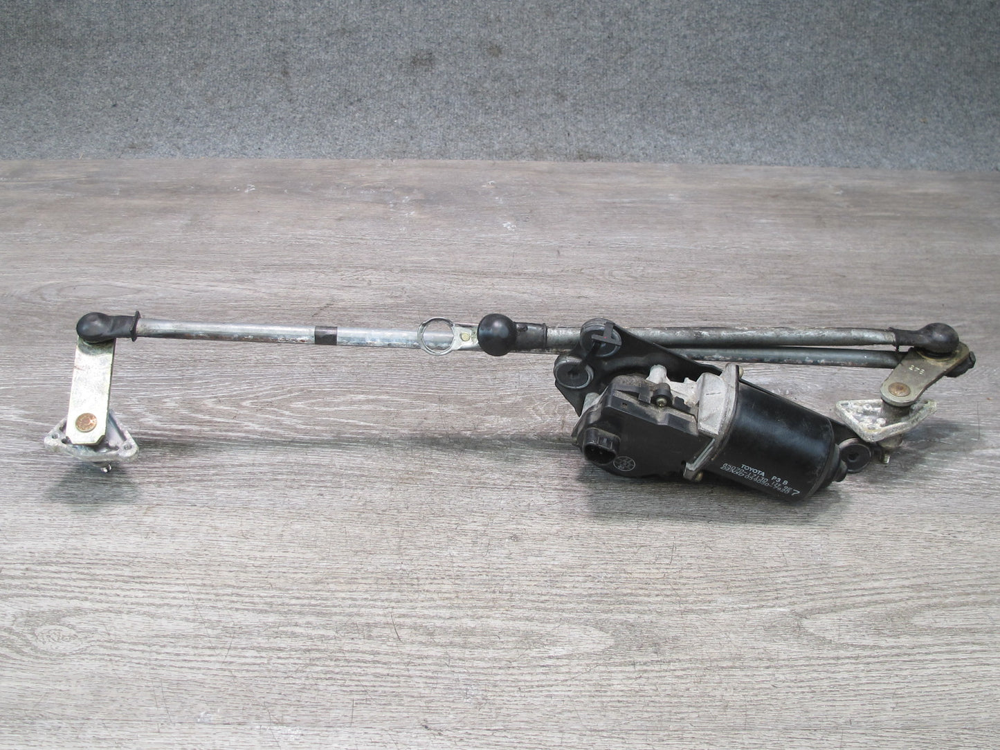 00-05 Toyota MR2 Spyder ZZW30L Windshield Wiper Transmission Linkage w Motor OEM
