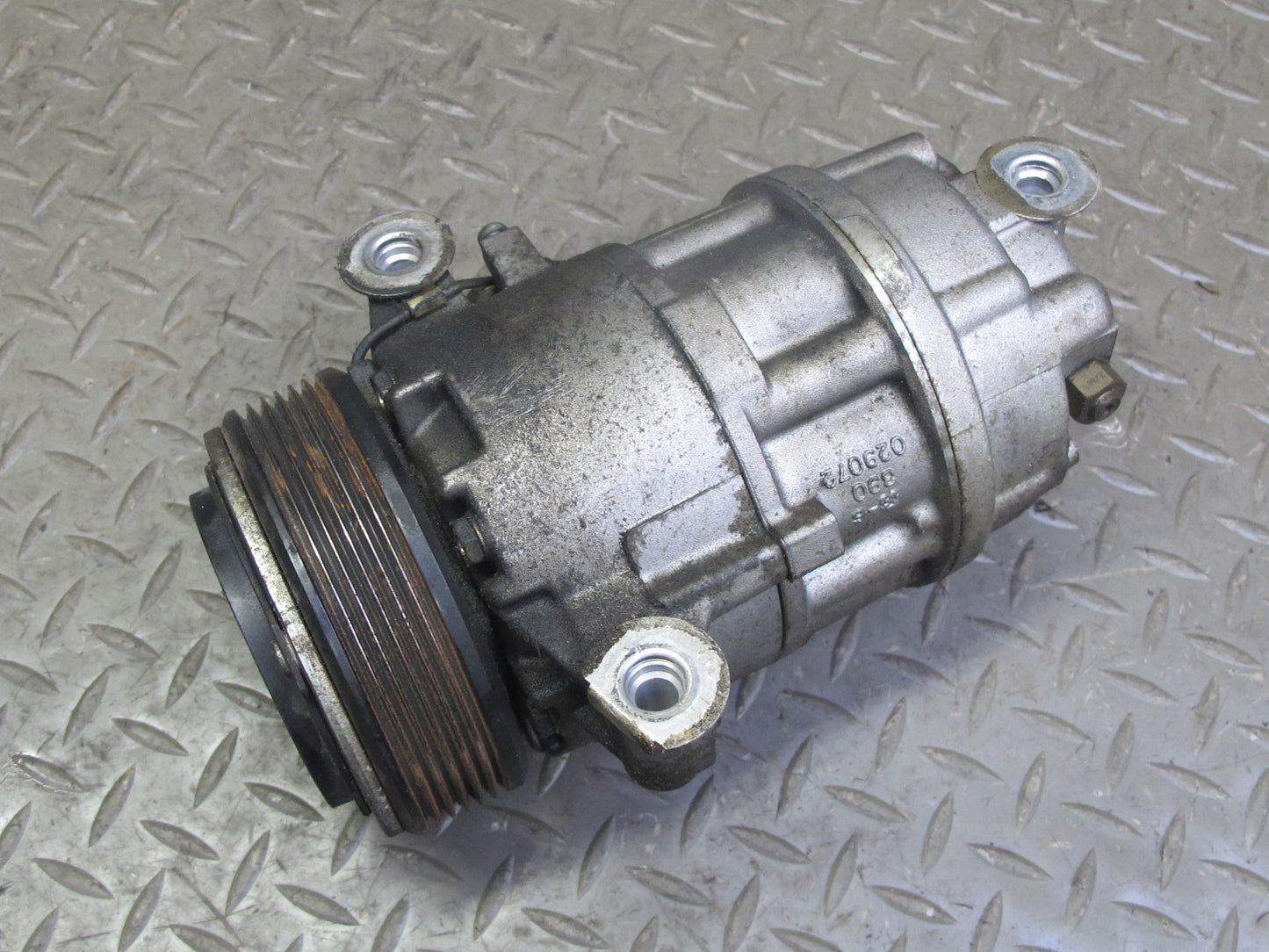 06-08 BMW E85 E86 Z4 3.0L N52 A/C Air Condition Compressor 9145355 OEM