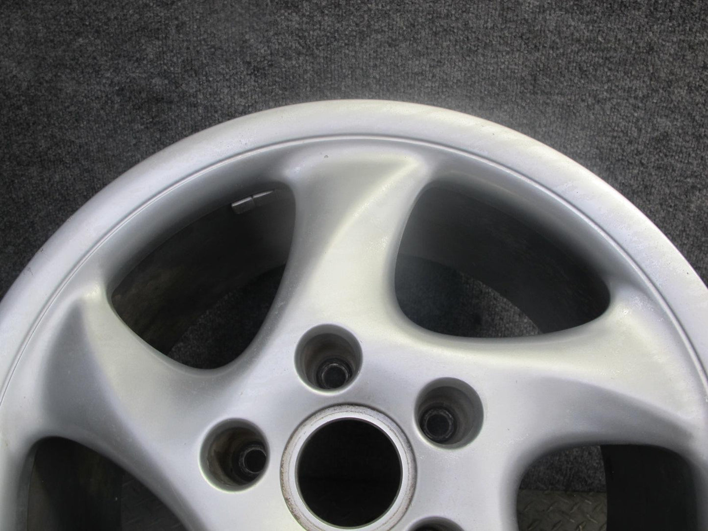 99-05 Porsche 911 Carrera 996 Factory R18" Alloy 5 Spoke Wheel Rim 18X9J ET52