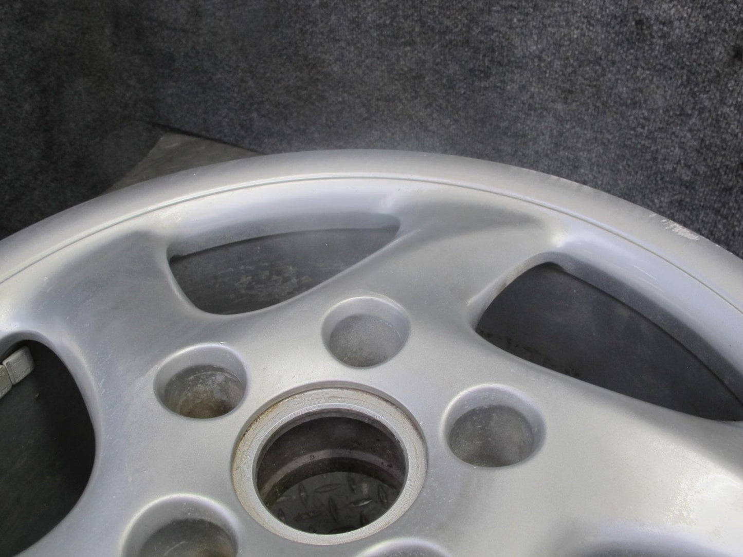 99-05 Porsche 911 Carrera 996 Factory R18" Alloy 5 Spoke Wheel Rim 18X9J ET52