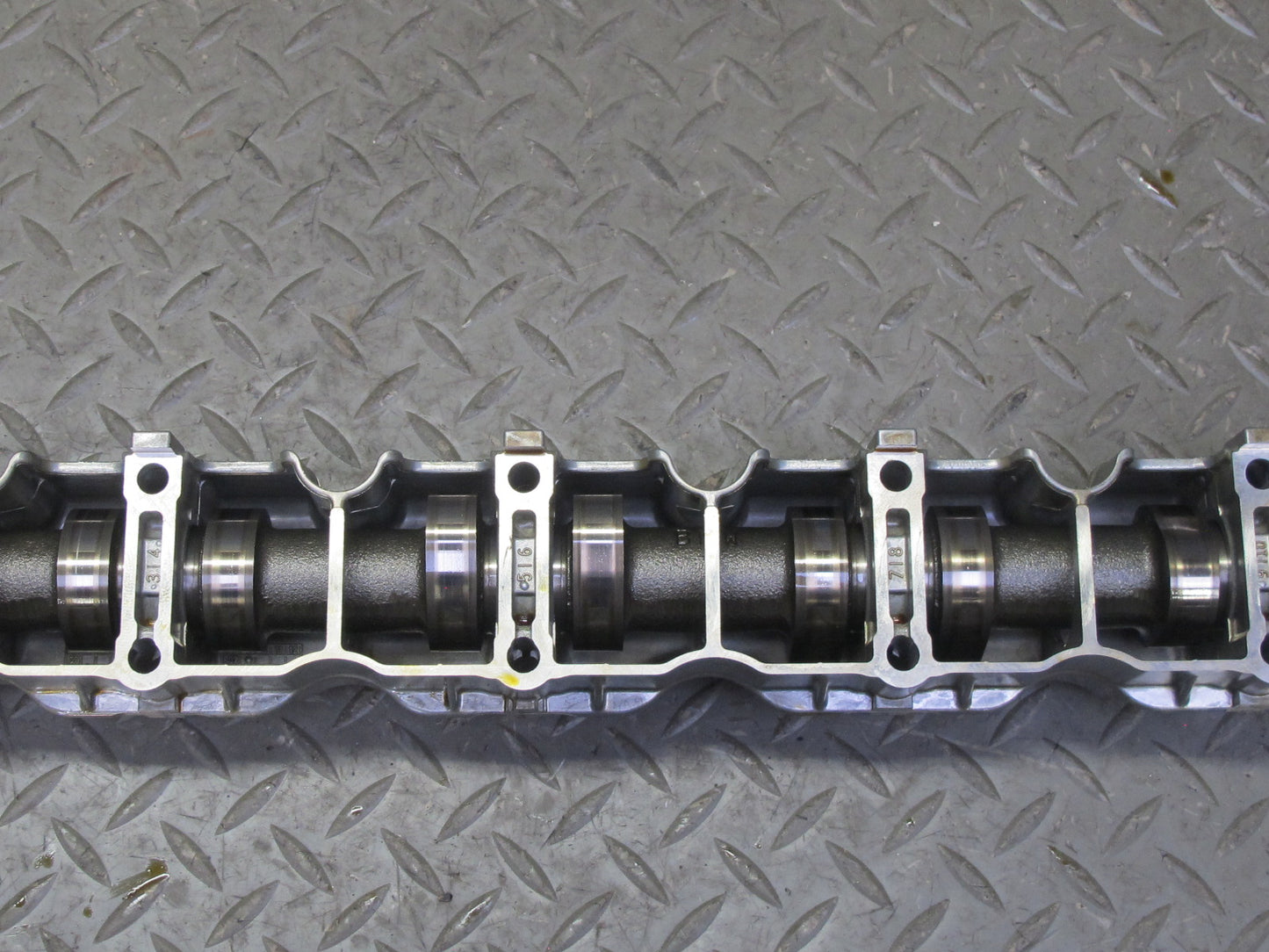 06-08 BMW E85 Z4 3.0L N52 Exhaust Camshaft w Bearing Shelf Tray 68K Miles OEM