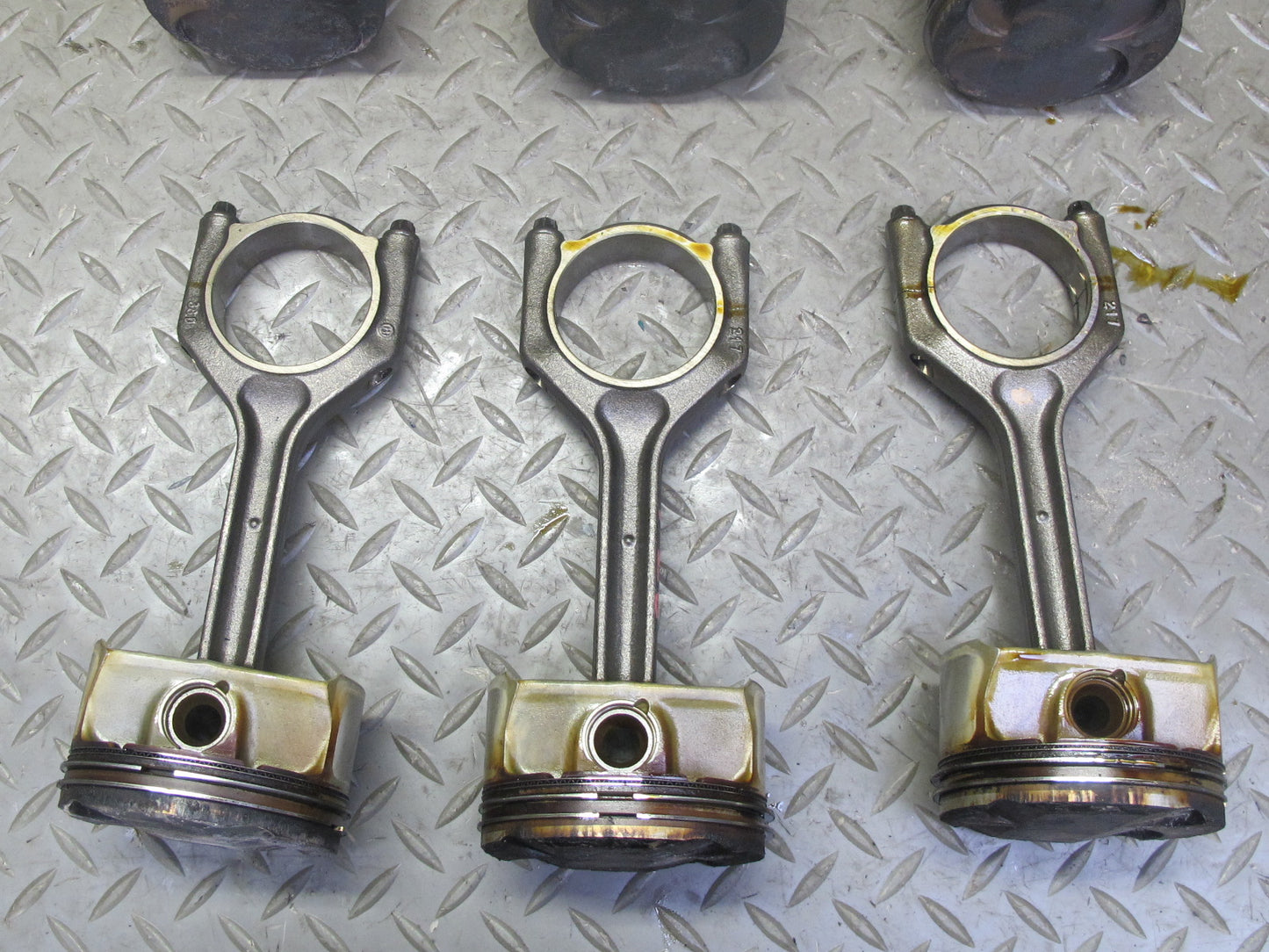 06-08 BMW E86 E85 Z4 N52 3.0L Set of 6 Engine Piston w Connecting Rod 68K OEM