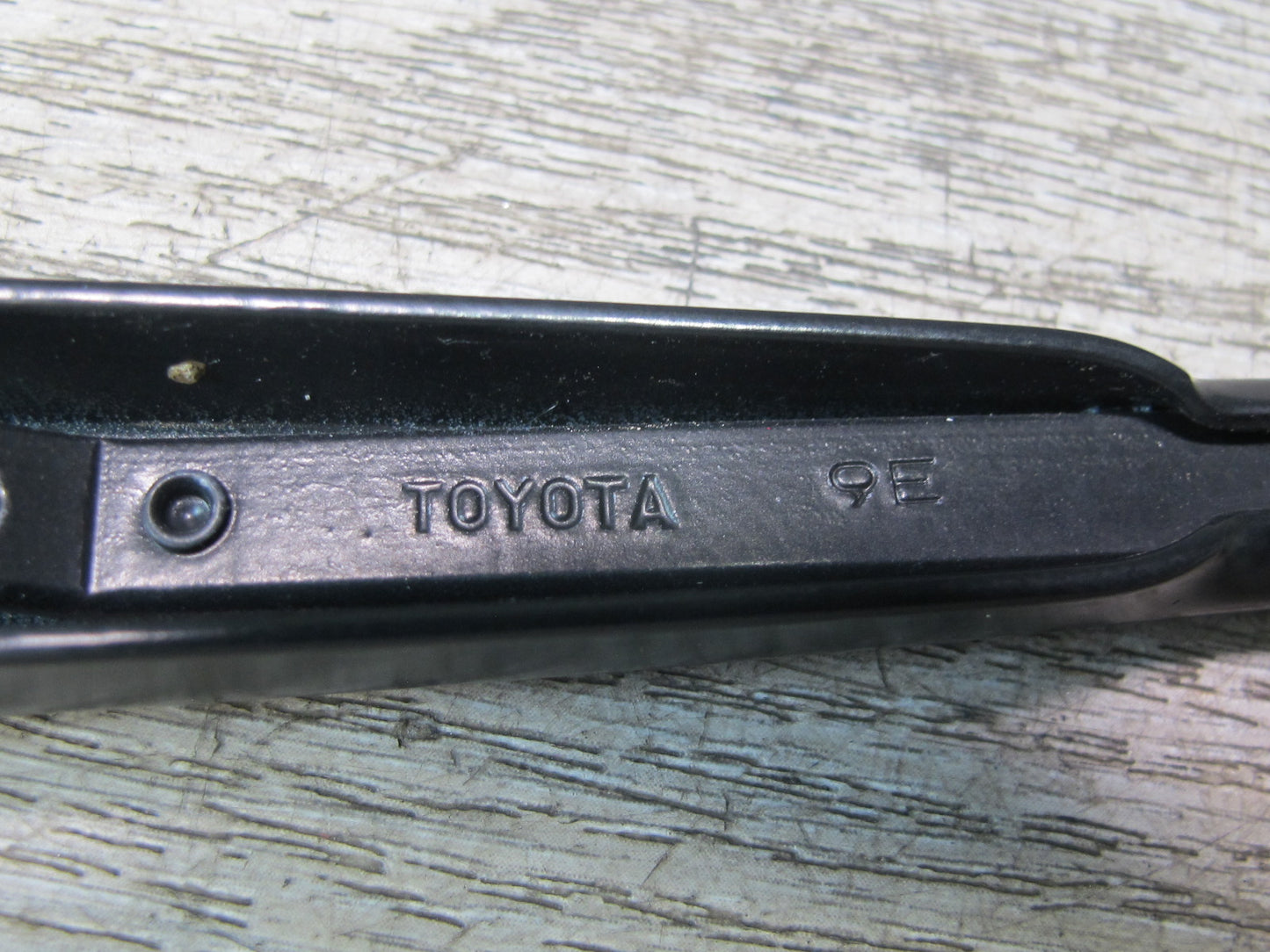 00-05 Toyota MR2 Spyder ZZW30L Set of 2 Front Left & Right Wiper Arm OEM