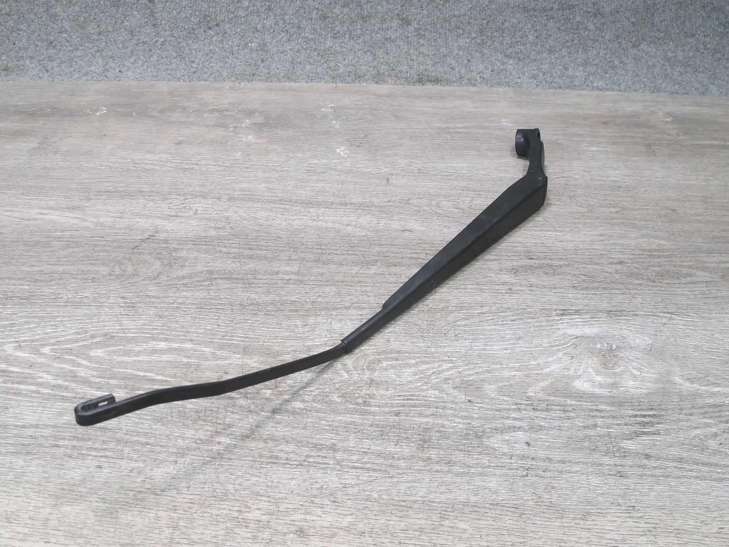 00-05 Toyota MR2 Spyder ZZW30L Set of 2 Front Left & Right Wiper Arm OEM