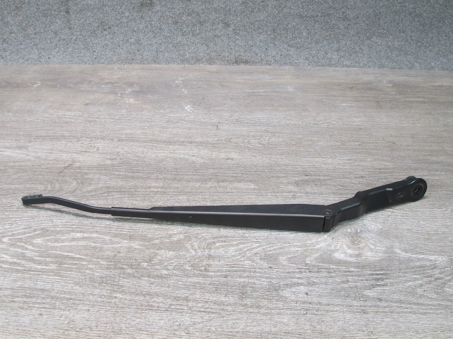 00-05 Toyota MR2 Spyder ZZW30L Set of 2 Front Left & Right Wiper Arm OEM