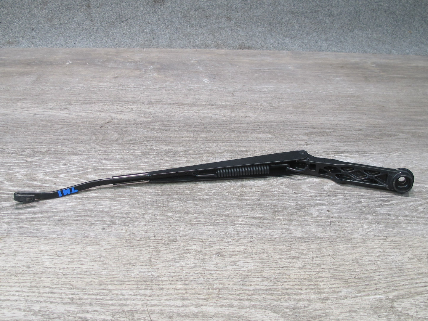 00-05 Toyota MR2 Spyder ZZW30L Set of 2 Front Left & Right Wiper Arm OEM