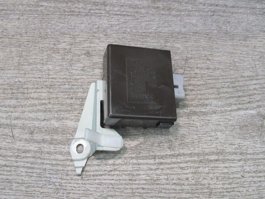00-05 Toyota MR2 Spyder ZZW30L Antenna Aerial Relay Module 85914-17010 OEM