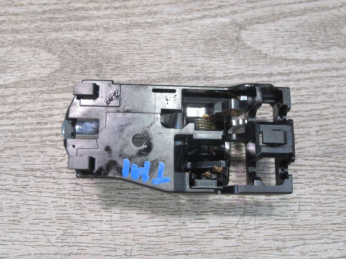 00-05 Toyota MR2 Spyder ZZW30L Right Door Inner Interior Handle OEM