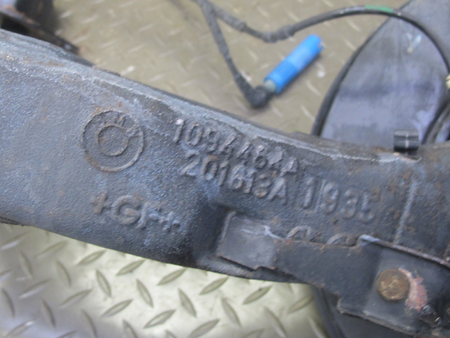 03-08 BMW E85 Z4 RWD Rear Right Spindle Knuckle Trailing Arm Hub Bearing 68K OEM
