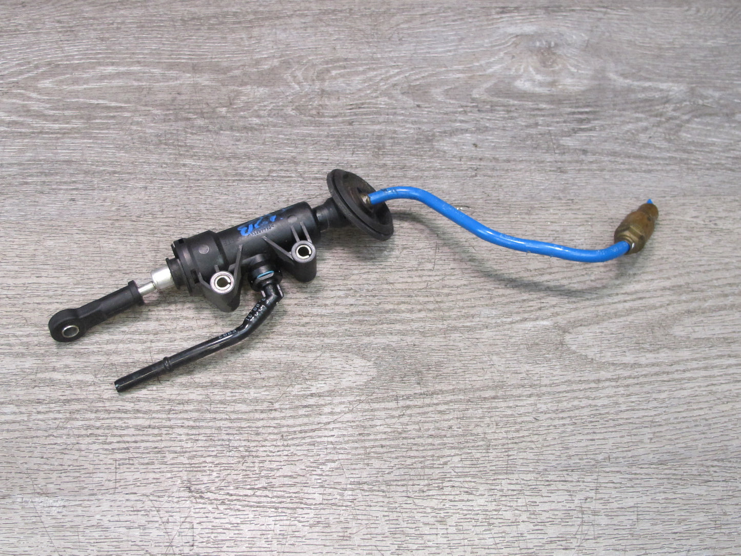 1997-2004 Porsche Boxster 986 Manual Transmission Clutch Master Cylinder W/ Pipe